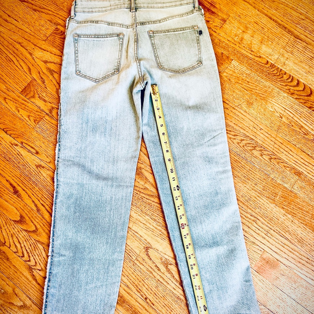 NWOT Anthro Pilcro The Vintage Straight Jeans 28 Aztec stripe light blue wash - Picture 4 of 6